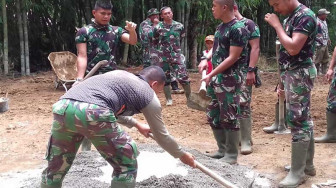 Satgas TMMD Bangun Lapangan Volly, Pemuda Senang Bukan Kepalang