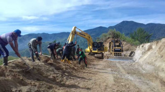 Satgas TMMD Rehab Jalan Sepanjang 3.200 Meter