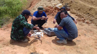 Pantau Kegiatan Fisik TMMD 104, Kodim 0417/Kerinci Gunakan Drone