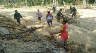 Satgas TMMD dan Warga Tuntaskan Pembangunan Jalan