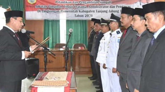 Sekda Tanjabtim Lantik dan Kukuhkan Pejabat Eselon II, III, IV