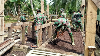 Satgas TMMD Kodim Tanjab Garap Pengerjaan WC dan Tempat Wudhu Masjid