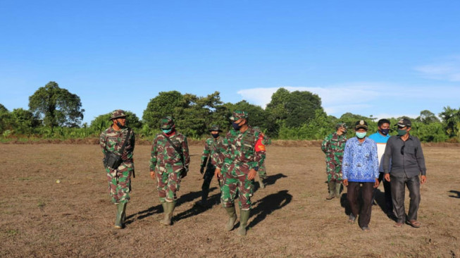 TNI Dukung Bakat Olahraga Generasi Muda Desa Labuhan Pering