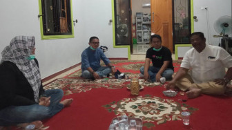 Dilah Hich Takziah ke Rumah Gatot Sumarto