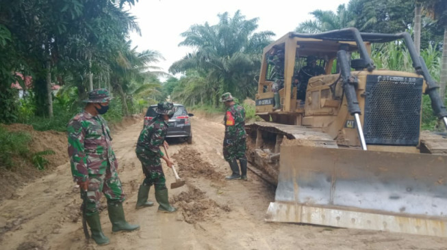 Warga Apresiasi Pembukaan Jalan Mekarjaya - Talangbelido