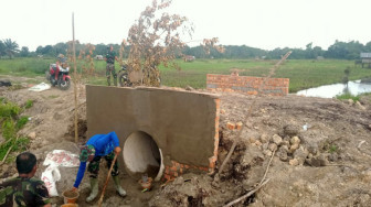 Satgas TMMD Buatkan Gorong-Gorong