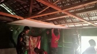 Bedah Rumah TMMD 110 Kodim Batanghari Sempat Terkendala Hujan