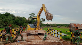 Kualitas Jembatan TMMD Terjamin, Excavator Pun Bisa Lewat