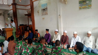 Hadiri Isra Miraj, Satgas TMMD Buktikan Hidup Bersama Masyarakat