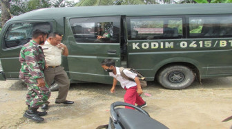 Mobnas Kodim 0415 Lewat Murid SD Dapat Tumpangan Gratis