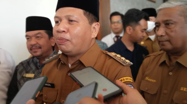 Henrizal Fokus Benahi Kota Sarolangun