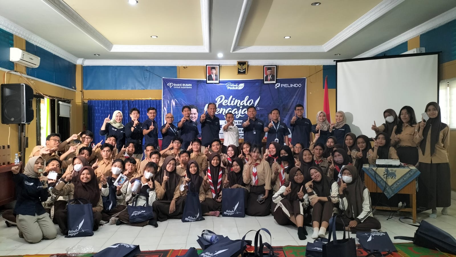 Pelindo Kenalkan Industri Kepelabuhanan Logistik Kepada Siswa Sman I Jambi