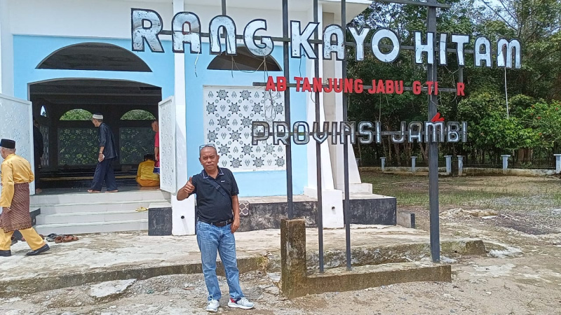 Kompleks Makam Rang Kayo Hitam | foto : doddi