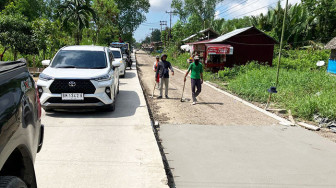Ragukan Kualitas Jalan Nasional menuju Desa Pembengis, Usman Ermulan  Tak Yakin Tahan Lama