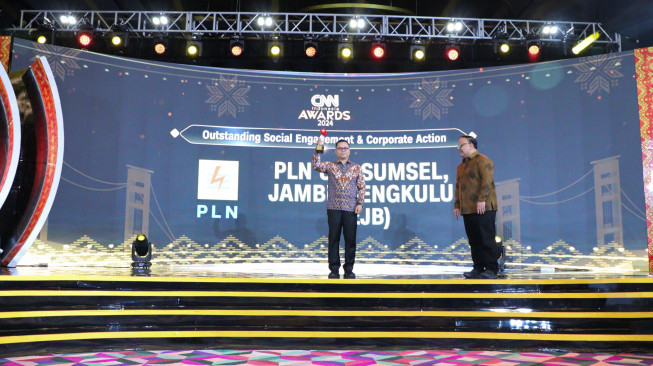 PLN UID S2JB Raih Penghargaan Outstanding Social Engagement & Corporate Action di Ajang CNN Awards