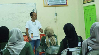 Publicity Ambassador HWPL Asal Jambi - Indonesia Ajak Mahasiswa Suarakan Pesan Damai
