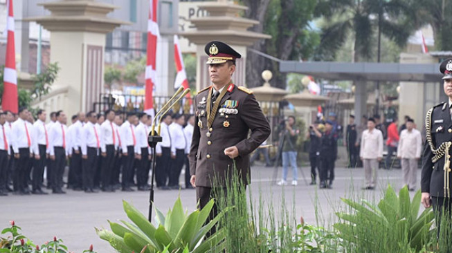 Polda Jambi Gelar Pembinaan Upacara Tradisi HUT Bhayangkara ke-78