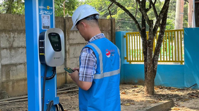 Sambut Bulan Kemerdekaan, PLN ULP Pendopo Hadirkan SPKLU Pertama di Kabupaten PALI