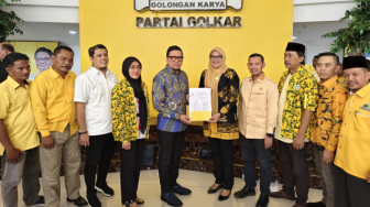 Breaking News... Golkar Resmi Usung Dilla Hich - Muslimin Tanja