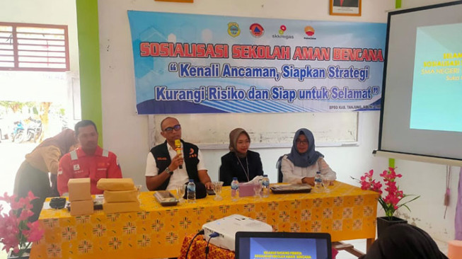 Tidak Hanya Destana, SKK Migas PetroChina – BPBD Tanjab Timur Kembali Sosialisasikan Sekolah Aman Bencana di SMAN 10 Tanjabtim