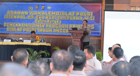 Wakalemdiklat Polri Beri Arahan di SPN Polda Jambi