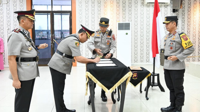 Polres Tanjabtim Dijabat AKBP Maulia Kuswicaksono dan Polres Muaro Jambi AKBP Heri Supriawan.