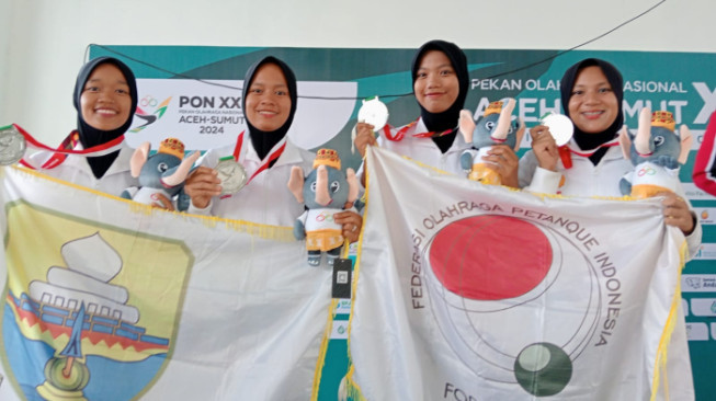 Tim Petanque Beregu Putri Sumbang Perak untuk Jambi