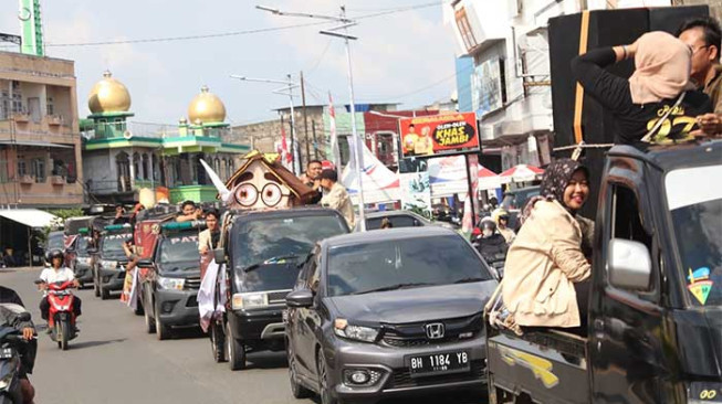 KPU Kota Jambi Konvoi Keliling Ajak Warga Mencoblos 27 November 2024