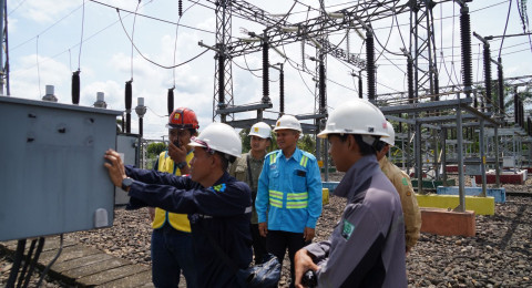 Rampungkan Pembangunan SUTT 150 kV Lubuk Linggau-Tebing Tinggi, PLN Perkuat Sistem Kelistrikan Sumsel