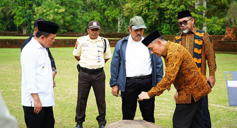 Al Haris Dampingi Menteri Bappenas Tinjau Pembangunan Museum KBCN di Candi Muarojambi