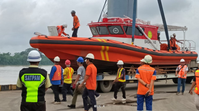 Pelindo Jambi Bantu Basarnas Tingkatkan Kesiapsiagaan Hadapi Cuaca Ekstrem