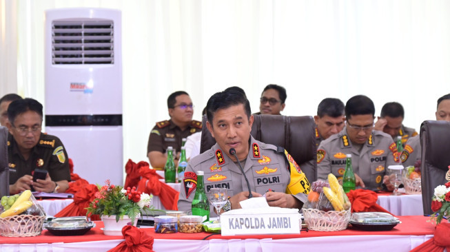 Kapolda Sampaikan Pencapain Polda Jambi,Saat Terima Kunjungan  Kerja Reses Komisi III DPR RI