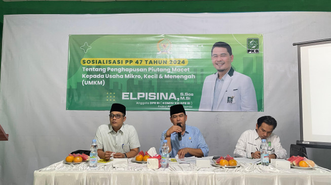 Anggota DPR RI Dapil Jambi Elpisina Menggelar Sosialisasi PP Nomor 47 Tahun 2024