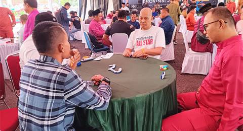 DPRD Provinsi Jambi Sukses Gelar Turnamen Domino HUT Jambi, Ramadhani dan Ferdi Tumbang