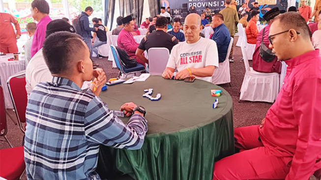 DPRD Provinsi Jambi Sukses Gelar Turnamen Domino HUT Jambi, Ramadhani dan Ferdi Tumbang