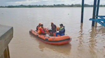 Kapal Pompong Terbakar, Dua Orang Selamat, Satu Hilang