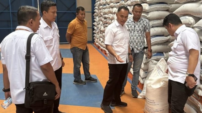 Pastikan Stok dan Stabilisas Harga Beras, Ditreskrimsus Polda Jambi Cek ke Gudang Bulog