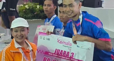 Dua Atlet Polda Jambi Naik Podium di Tour Of Kemala 2025