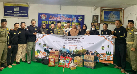 Bidang PPD Satpol PP Kota Jambi Berbagi Takjil dan Santunin Anak Yatim