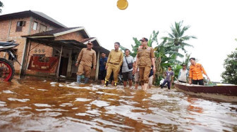 Banjir Masih Melanda Kabupaten Muarojambi, Pemkab Terus Salurkan Bantuan