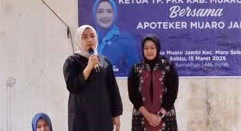 Ketua TP PKK Muarojambi Buka Beduk Ramadan dan Kunjungi Korban Banjir