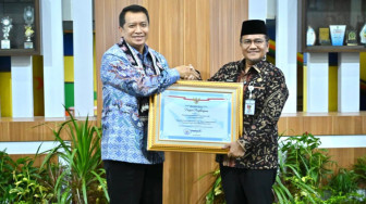 Wali Kota Maulana Raih Predikat "Pelayanan Prima" Nasional, Bukti Nyata Inovasi Layanan Publik Kota Jambi