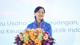 OJK Luncurkan Buku Saku Literasi Keuangan bagi Pekerja Migran Indonesia