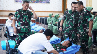 Korem 042/Gapu Gelar Bakti Kesehatan di Hari Juang ke-80 TNI AD