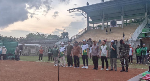Bupati Batang Hari Tutup Liga Sekolah, Ajak Tingkatkan Pembinaan Sepak Bola