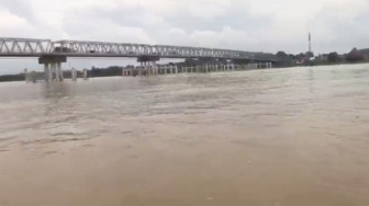 Terjun di Jembatan Batanghari 1, Seorang Remaja Hilang