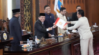 Empat Ranperda Disahkan, Pemprov Jambi Tegaskan Dukungan Penuh