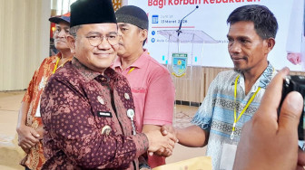 Gerakan Berzakat di Kota Jambi, Mustahiq Terima Bantuan Ramadan