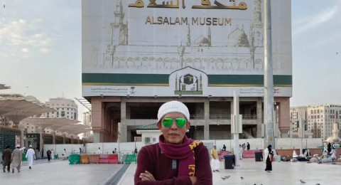 Mursyid Sonsang Bedah Makna Strategis Majelis Bahagia Bersholawat Kota Jambi,  Iran Bisa Jadi Contoh 47 Tahun di Embargo, Jadi Negara yang Kuat dan Mandiri..