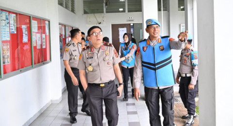 Wakapolda Jambi Tinjau Langsung Tes CAT Taruna dan Taruni Akpol di Kampus Unama